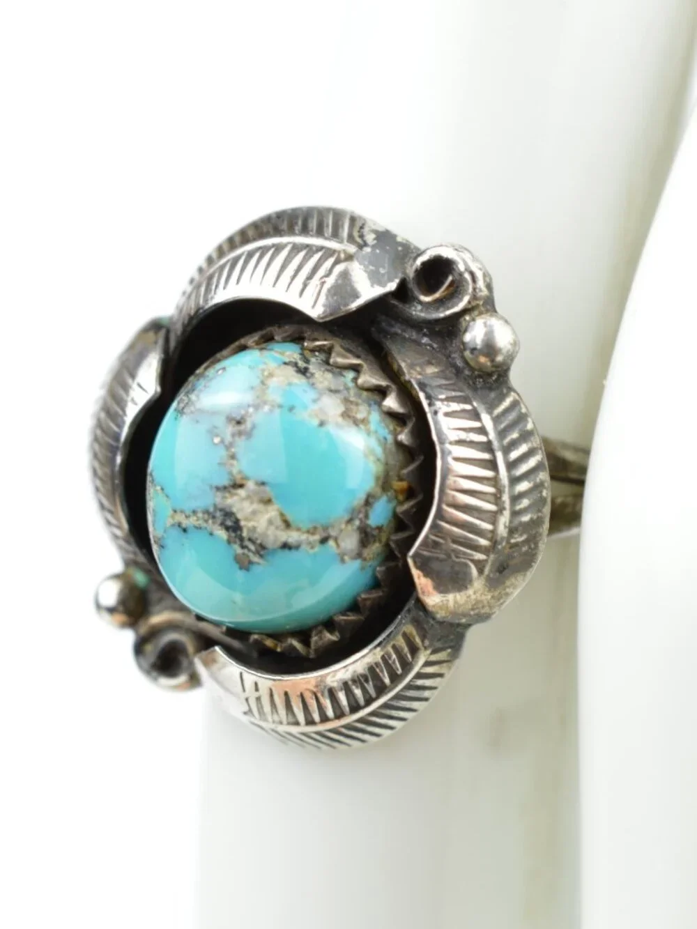 Vintage Navajo Sterling Silver Kingman Turquoise Leaf Ring Size 5.5 Southwestern